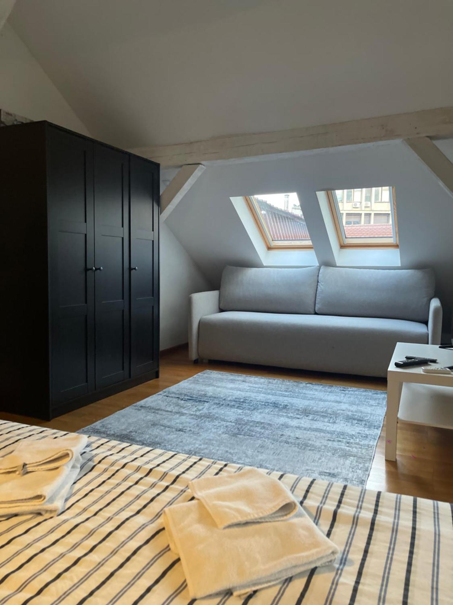 Double Bedroom Apartment In ベオグラード エクステリア 写真
